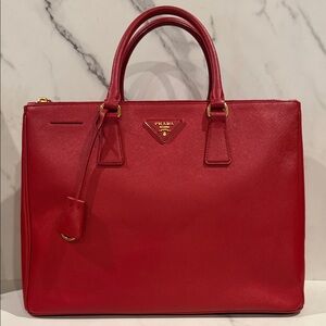 Prada Galleria Saffiano Leather Bag